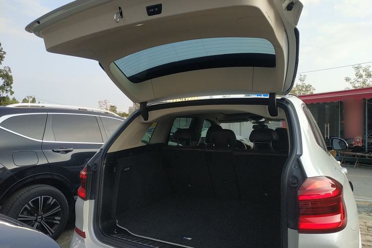 Used BMW X3 2020 xDrive30i Luxury Model with M Sport Package
