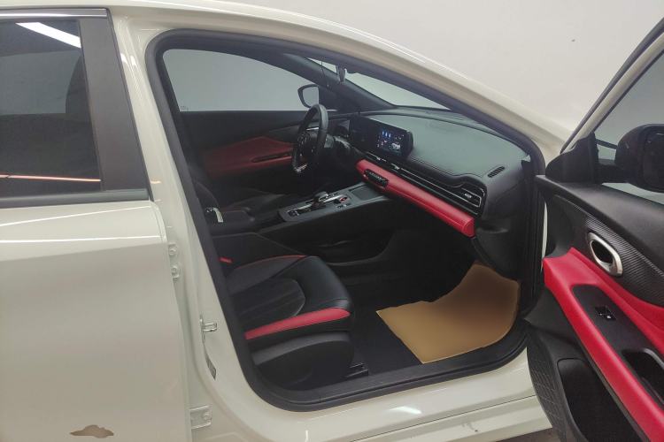 Used GAC Trumpchi EMPOW 2021 270T DCT J11 Version