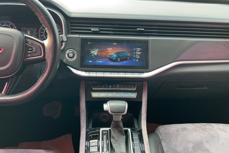 Used Sinotruk VGV U70 2020 1.5T Automatic Smart Luxury 7-Seater