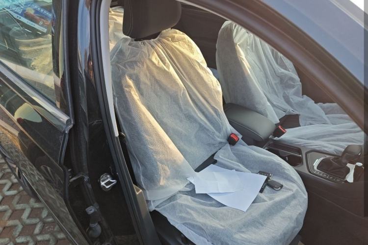 Used Volkswagen Tiguan L New Energy 2023 430 PHEV Plug-in Hybrid Prestige Edition Interior 9