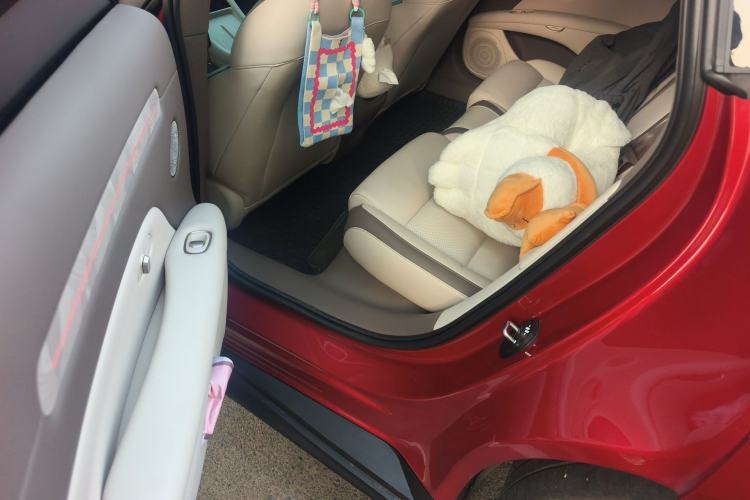 Used IM L6 2025 Max Left Rear Seat