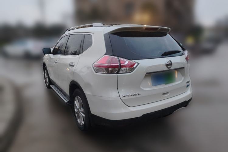 Used Nissan X-Trail 2015 2.0L CVT Comfort MAX Edition 2WD
