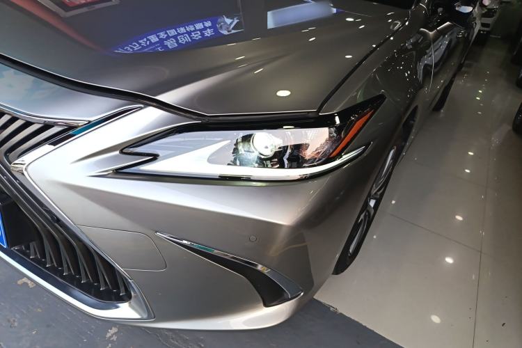Used Lexus ES 2020 200 Excellence Edition
