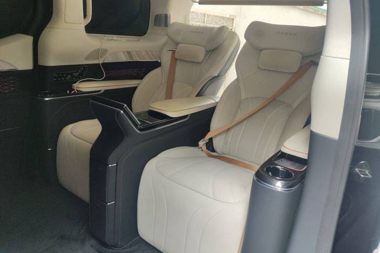 Used Zeekr 009 2024 GAC Trumpchi
