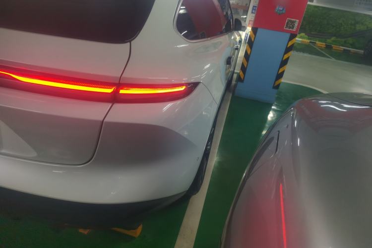 Used Nio ET5T 2023 75 kWh Touring Right Rear Taillight