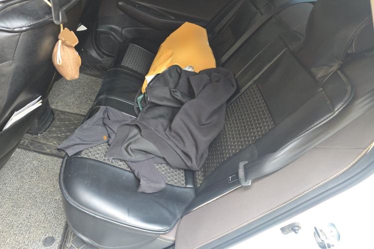 Used CHANGAN Eado DT 2019 1.6L Manual Enjoyment Model China VI Standard
