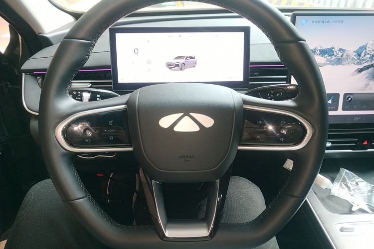 Used Chery Fengyun A8L 2025 1.5 TGDI 145 km Luxury Version