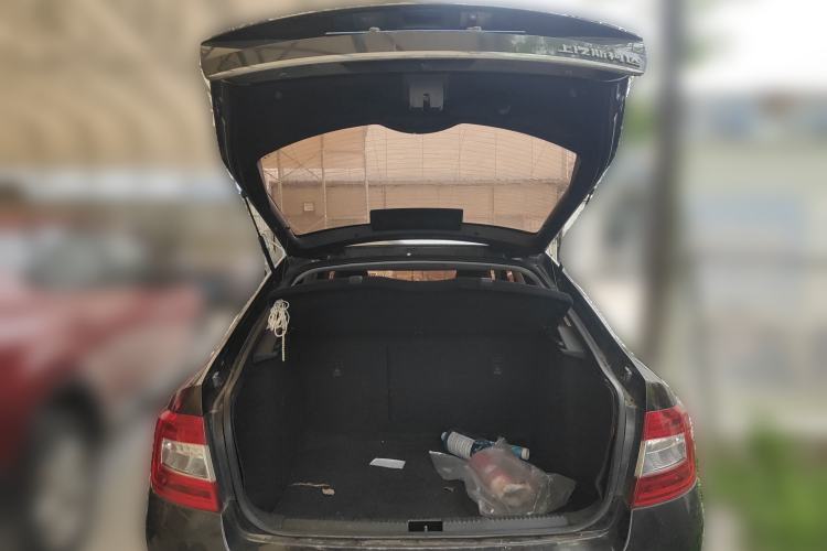 Used Skoda Octavia 2017 1.6L Manual Smart Drive Edition Trunk