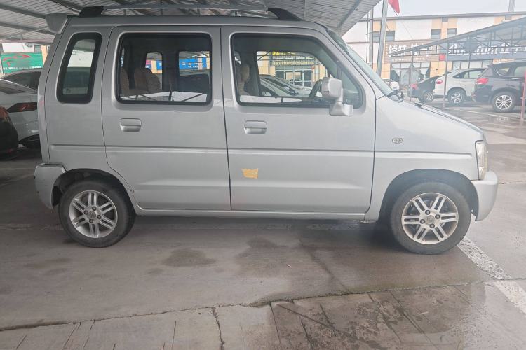 Used Suzuki Wagon R 2013 Venture Edition 1.0L Manual Economy Model