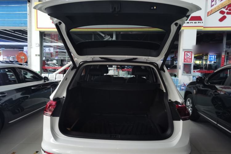 Used Volkswagen Tiguan L 2021 330TSI Automatic Two-Wheel Drive R-Line Flagship Edition
