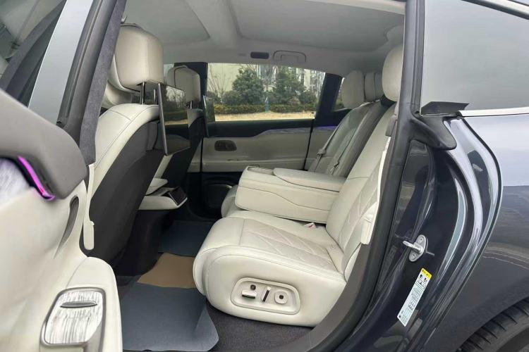 Used Nio ET7 2024 75 kWh Executive Signature Edition
