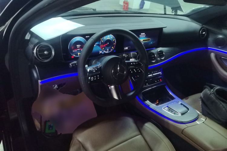 Used Mercedes-Benz E-Class 2023 Restyled E 300 L Sporty and Stylish Edition Center Console