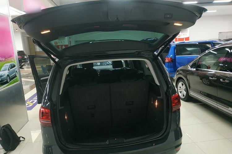 Used Volkswagen Sharan 2018 Revised Version 380TSI Comfort Edition 7-Seater
