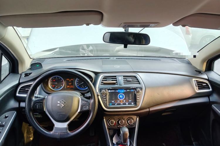 Used Suzuki S-Cross 2015 1.6L CVT Two-Wheel Drive Entry-Level Trim