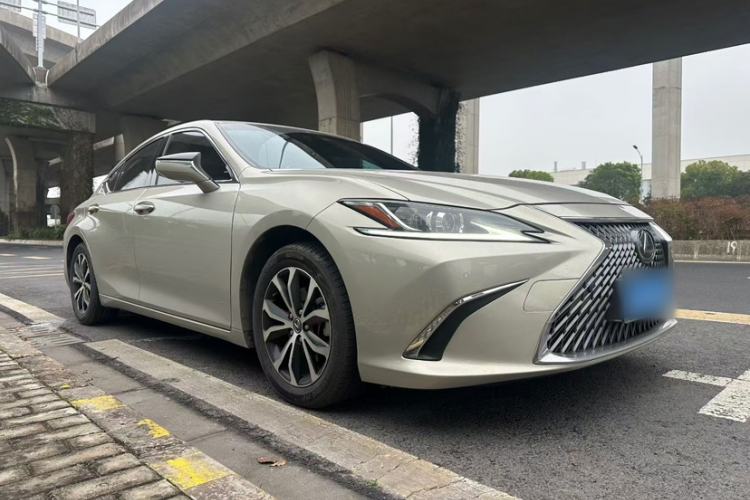 Used Lexus ES 2020 200 Excellence Edition Exterior 2