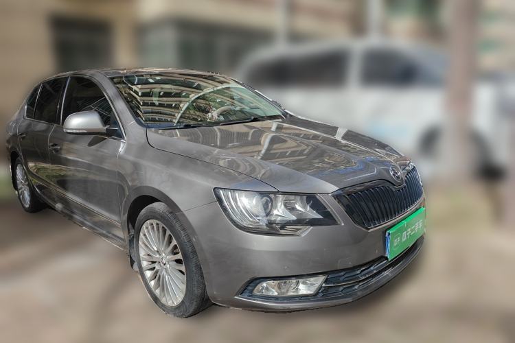 Used Skoda Superb 2013 1.8TSI Automatic Yashi Edition
