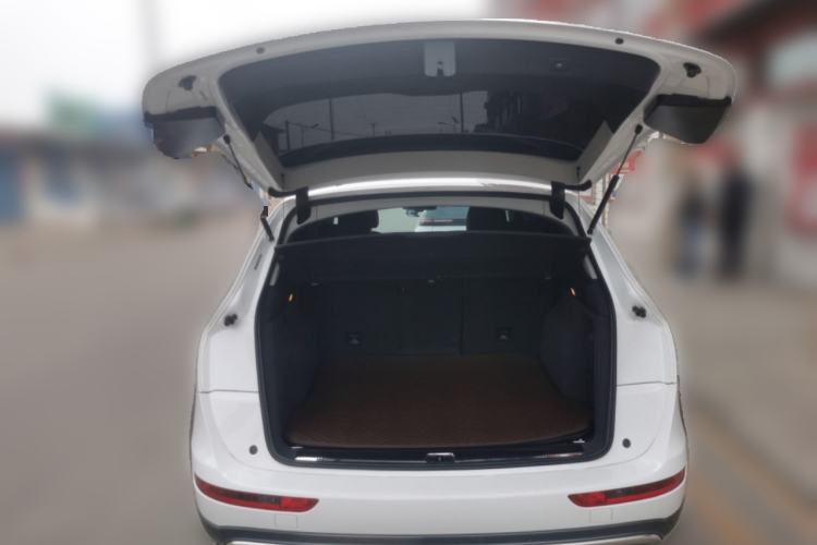 Used Audi Q5 2017 Plus 40 TFSI Technology Model
