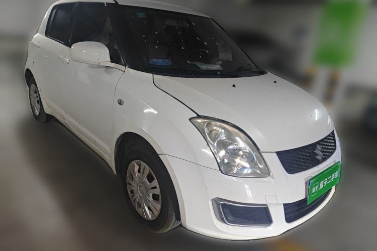 Used Suzuki Swift 2013 1.3L Manual Value Edition Front Right 45 Deg