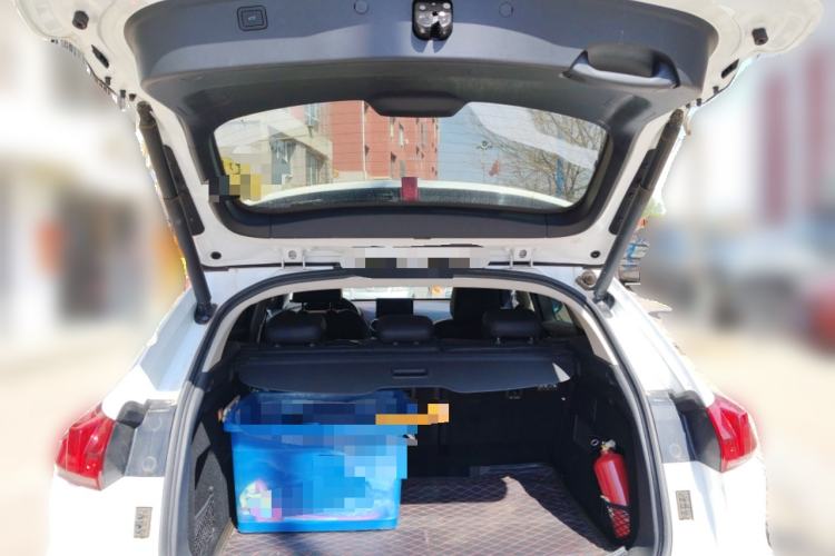 Used Wey VV5 2017 2.0T Ultra-Luxury Version Trunk