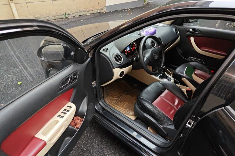 Used Volkswagen Lavida 2011 1.6L Automatic PinYou Edition
