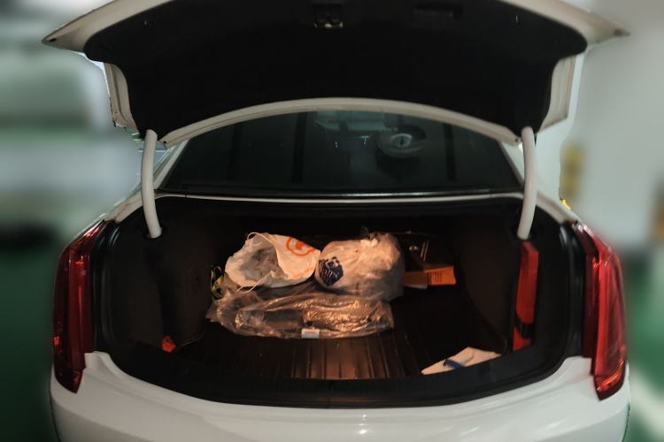 Used Cadillac XTS 2013 28T Leading Model
