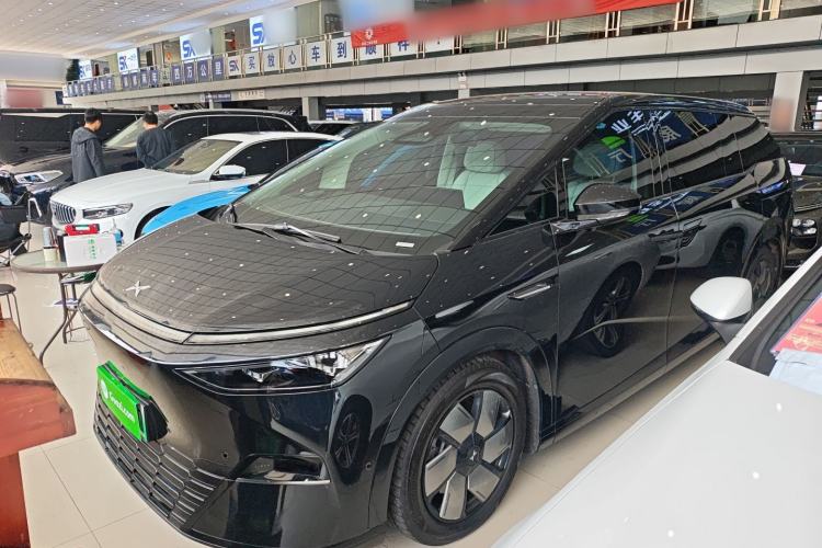 Used XPeng X9 2024 702 Ultra-Long Range Max