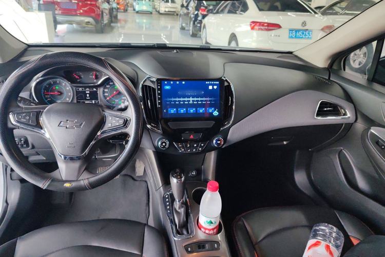 Used Chevrolet Cruze 2018 320 Automatic Pioneer Sunroof Edition