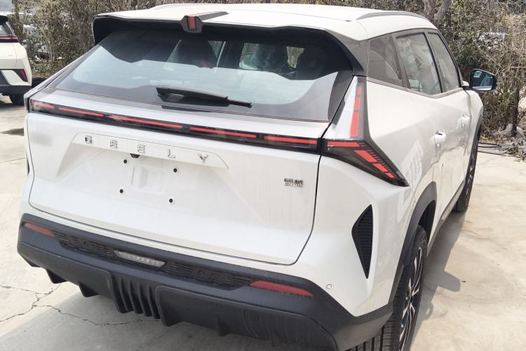 Used Geely Auto Emgrand X7 Sport 2026 Model 1.5TD Aspirational Rear Right 45 Deg