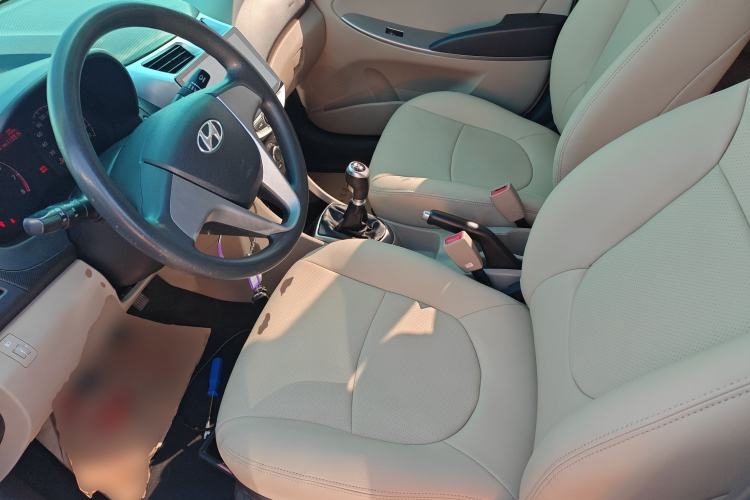 Used Hyundai Verna (older generation) 2014 1.4L Manual Smart GLS Trim
