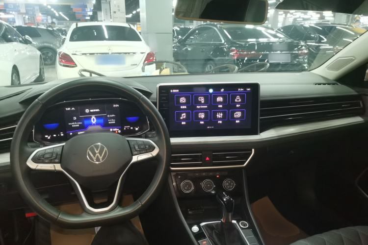 Used Volkswagen Sagitar 2023 280TSI DSG Beyond Lite Edition Center Console