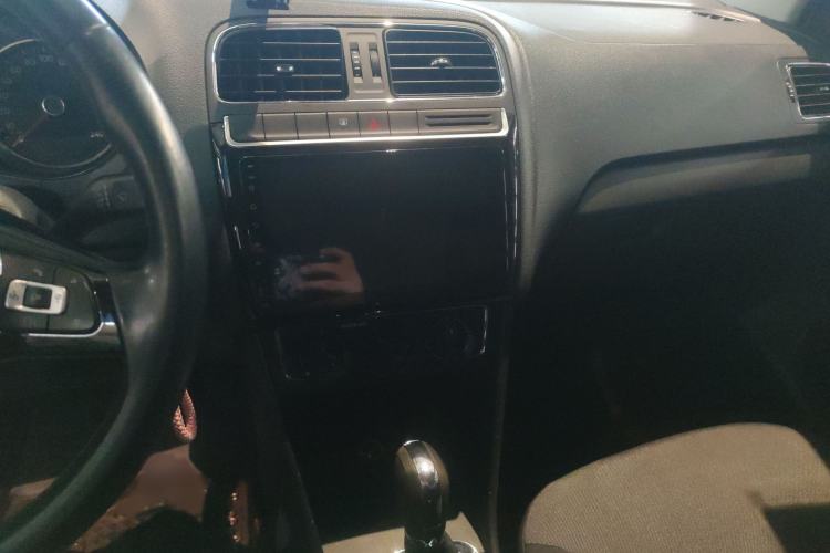 Used Volkswagen Polo 2016 1.6L Automatic Comfort Model