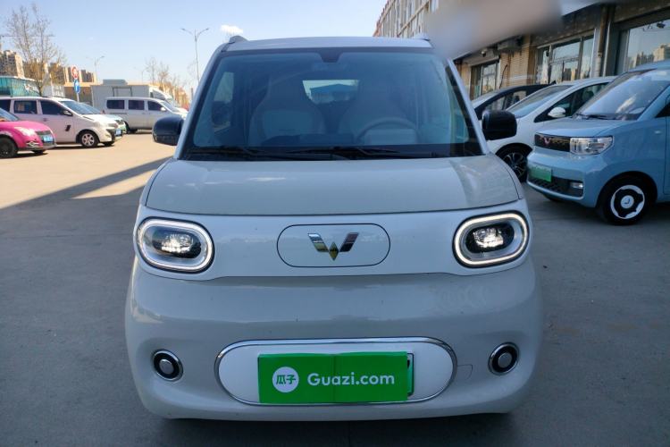 Used Wuling Hongguang MINIEV 2024 3rd Generation 215km Advanced Version Front