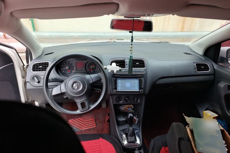 Used Volkswagen Polo 2011 1.4L Automatic ZhiShang Version
