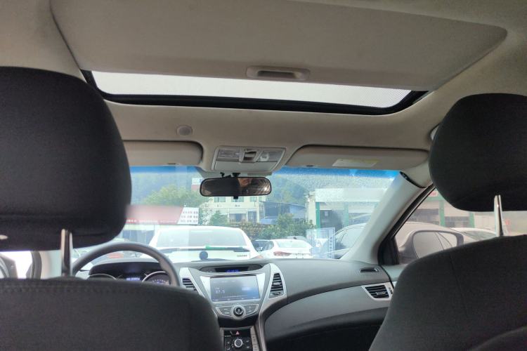 Used Hyundai Elantra (5th Generation / Langdong) 2016 1.6L Automatic Prestige Model