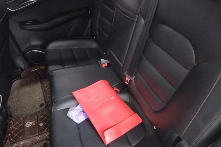 Used MG HS 2019 20T Automatic Two-Wheel Drive Luxury Edition China VI Standard Left Rear Seat