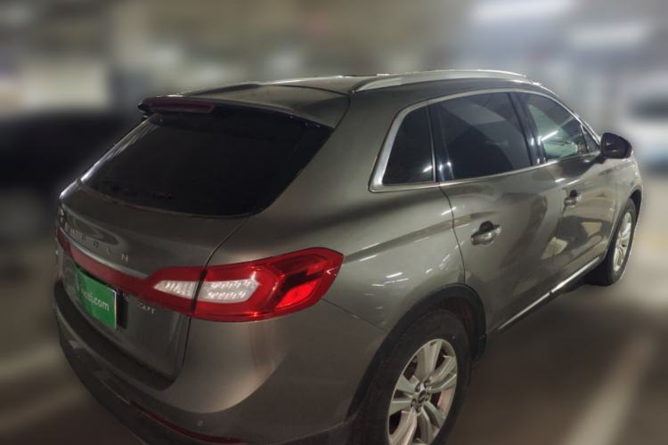 Used Lincoln MKX 2017 2.0T Two-Wheel Drive Deluxe Edition
