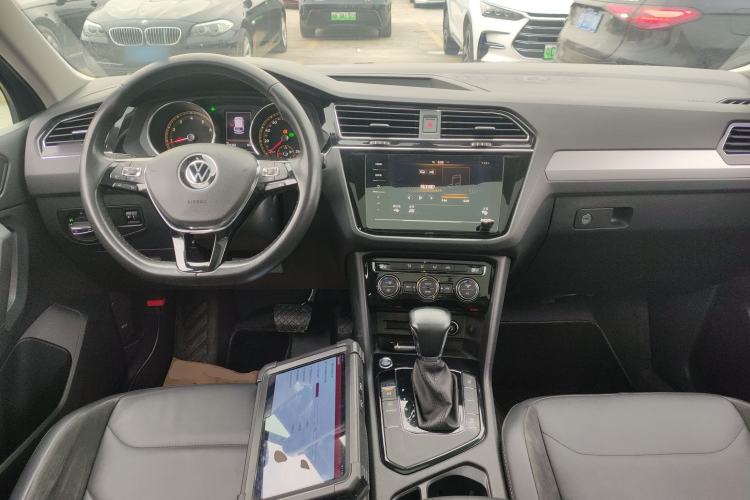 Used Volkswagen Tiguan L 2021 330TSI Automatic Two-Wheel Drive Smart Edition