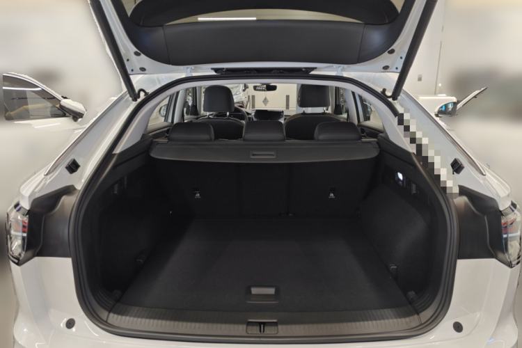 Used Volkswagen Tayron X 2024 330TSI Two-Wheel-Drive Prestige High-Energy Edition Trunk