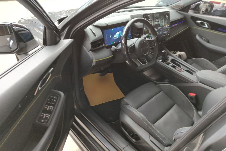 Used Lynk & Co 03 2025 1.5TD DCT Champion Edition Pro
