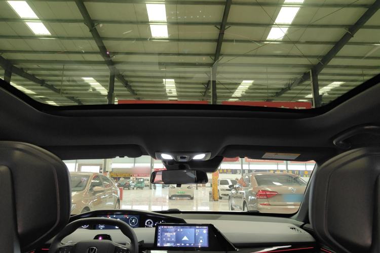 Used Changan UNI-V 2022 1.5T Smart Navigation Version
