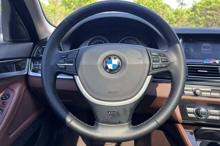 Used BMW 5 Series 2014 525Li Leading Model