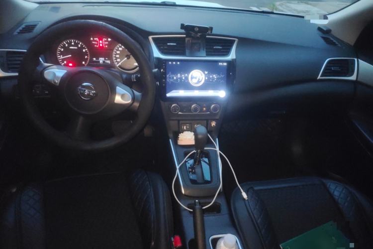 Used Nissan Sylphy 2024 Classic 1.6XE CVT Comfort Edition Center Console