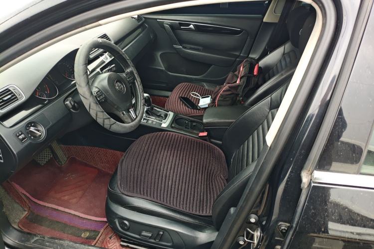 Used Volkswagen Magotan 2012 Revised Version 1.8TSI Leading Edition Left Front Seat