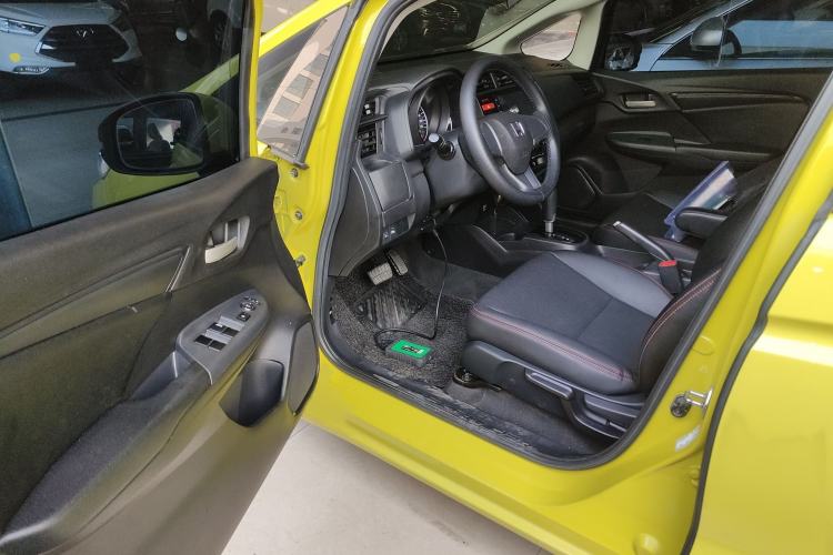 Used Honda Fit 2016 1.5L LXS CVT Comfort Sunroof Version