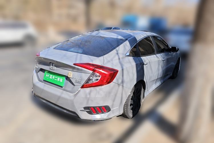 Used Honda Civic 2016 220TURBO CVT Luxury Edition
