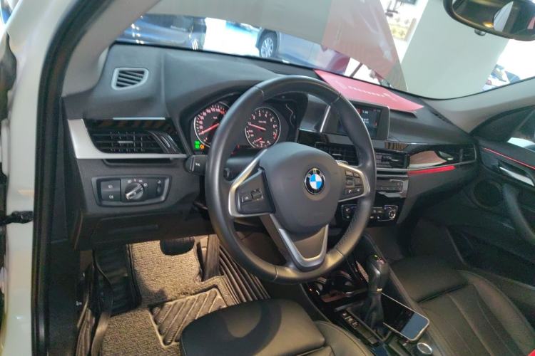 Used BMW X1 2018 sDrive18Li Luxury Model Center Console
