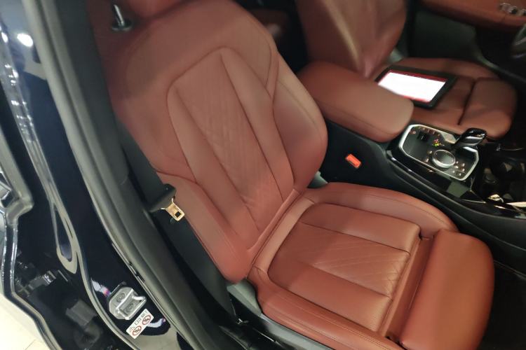 Used BMW X3 2023 Restyled xDrive30i Luxury Version M Night Edition Package Right Front Seat