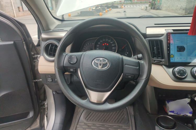 Used Toyota RAV4 2015 2.0L CVT Two-Wheel Drive Urban Edition
