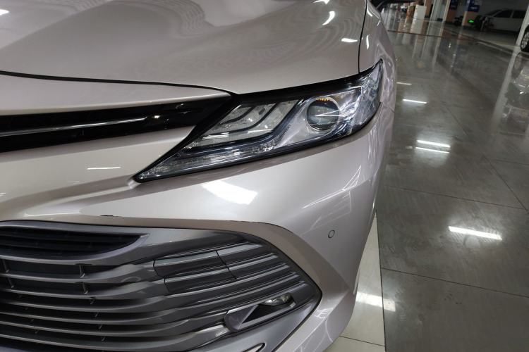 Used Toyota Camry 2019 Dual-Engine 2.5 HG Luxury Edition China VI Standard