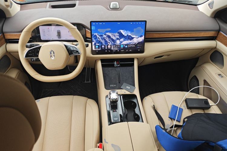 Used Hima AITO M7 2024 1.5T Intelligent Driving 4WD Max Edition 5 Seats Center Console